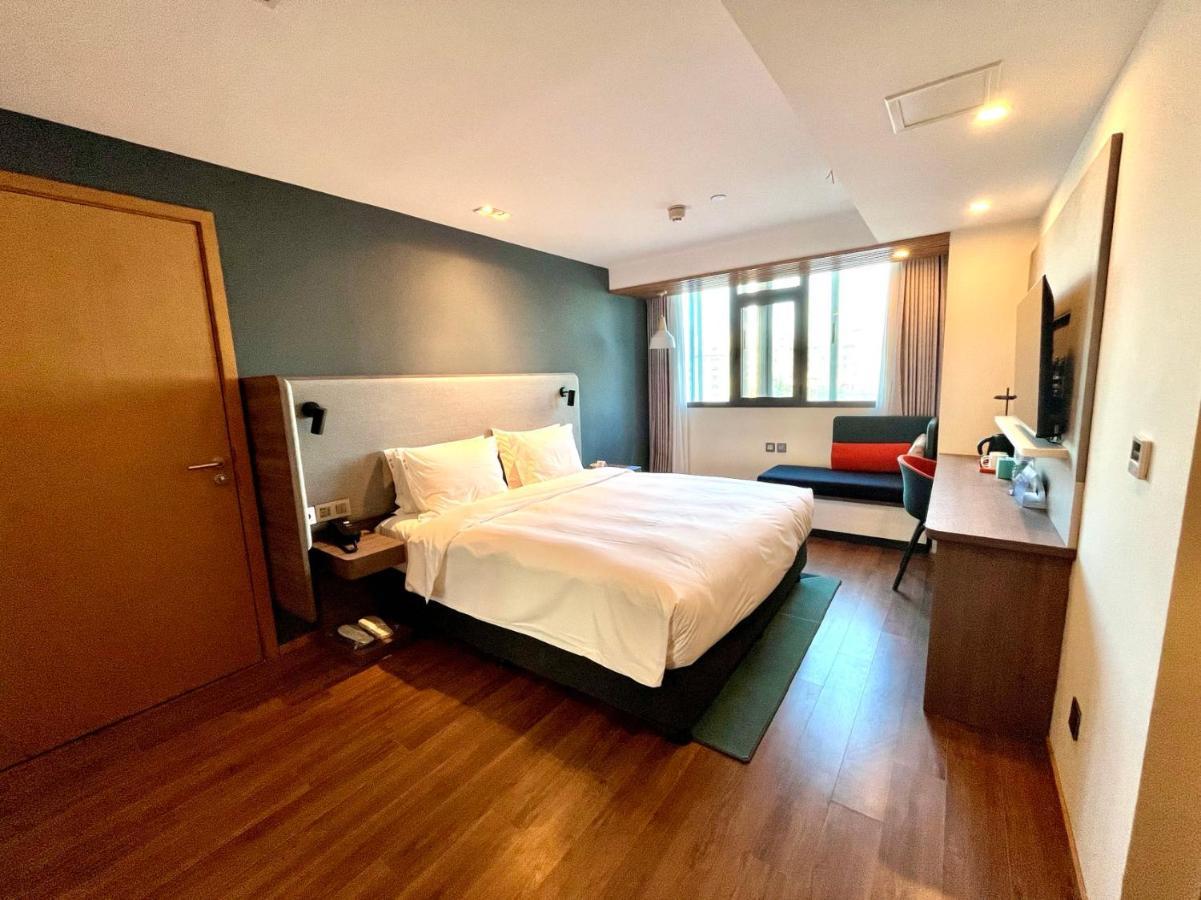 Holiday Inn Express Qingdao City Center By Ihg Ngoại thất bức ảnh