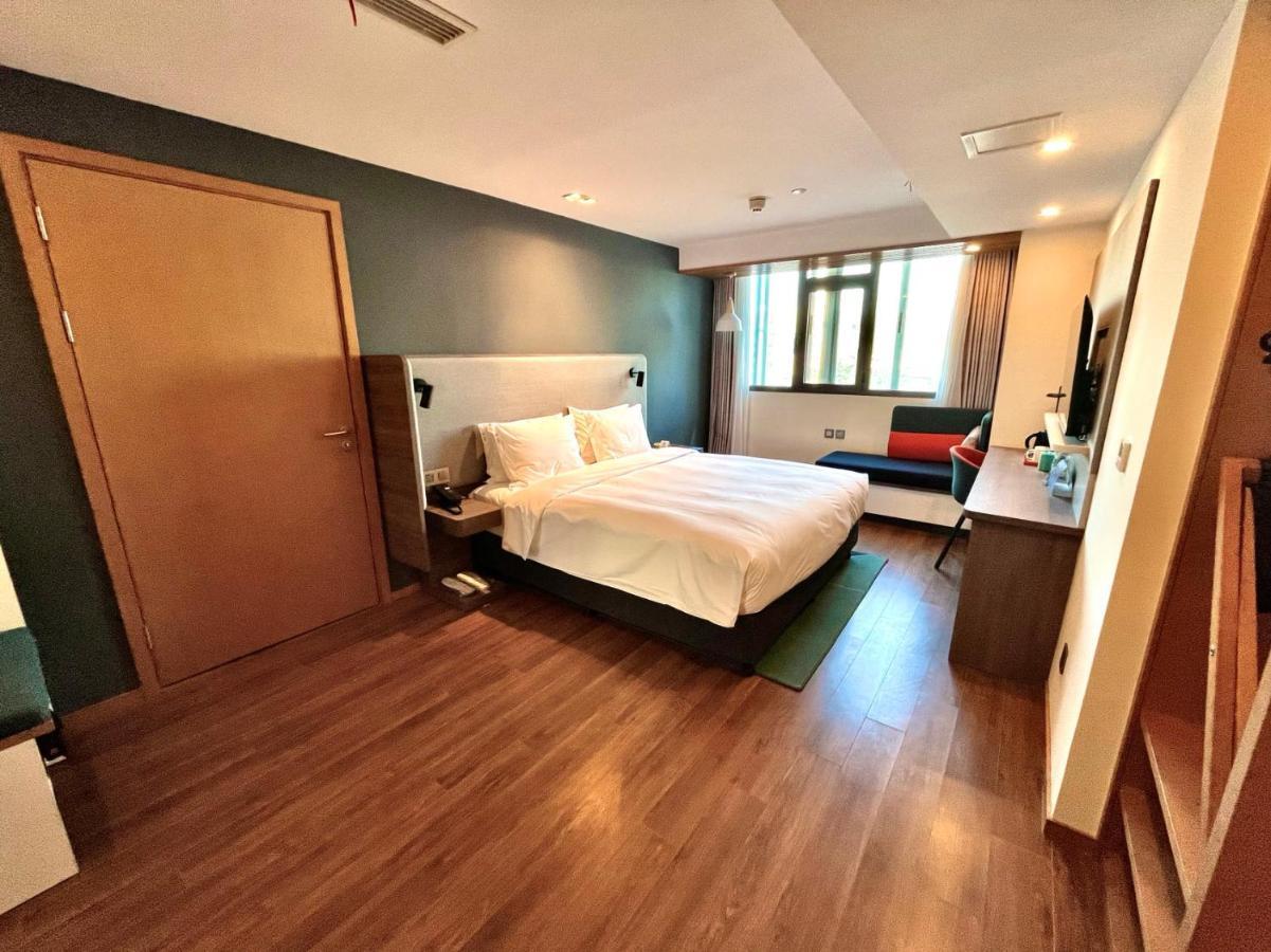 Holiday Inn Express Qingdao City Center By Ihg Ngoại thất bức ảnh